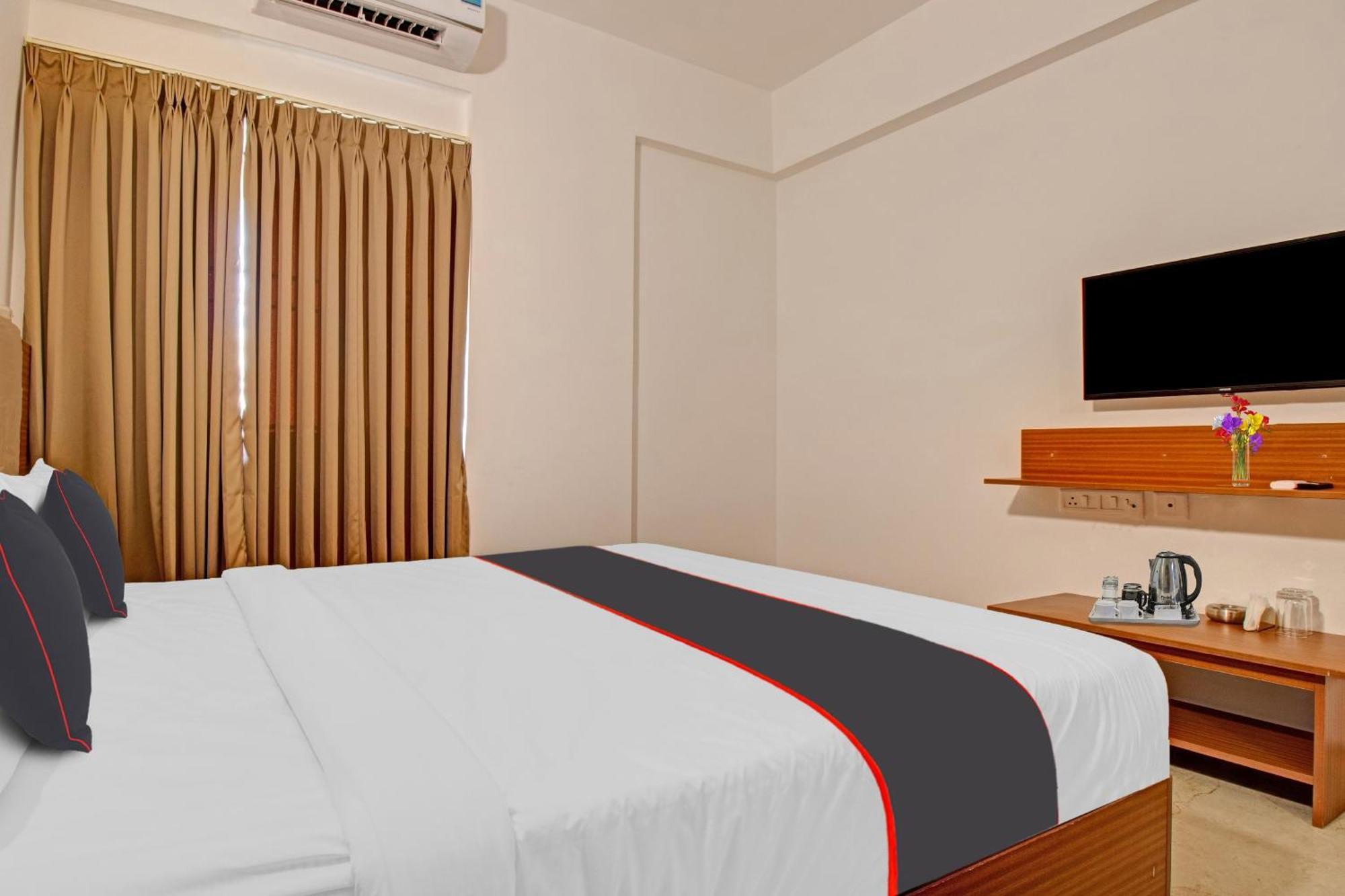 Super Collection O Petals Otium Business Hotel بنغالور المظهر الخارجي الصورة