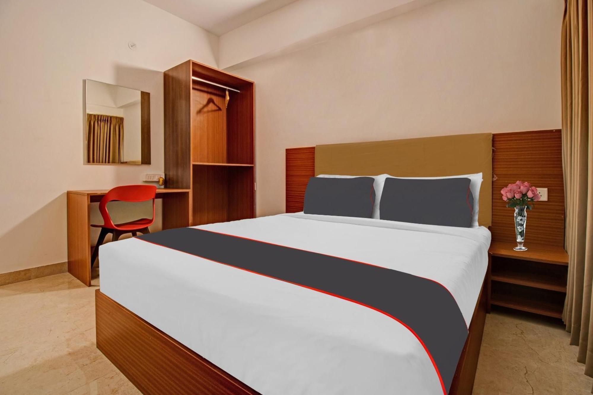 Super Collection O Petals Otium Business Hotel بنغالور المظهر الخارجي الصورة