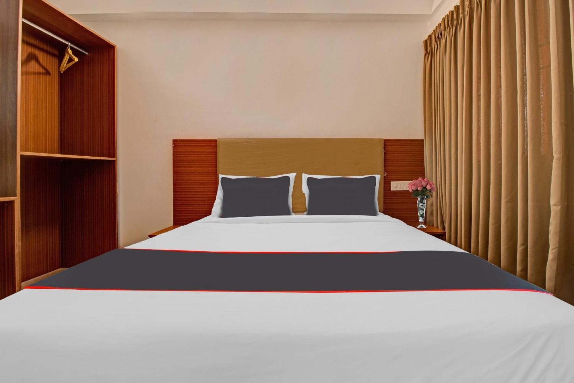 Super Collection O Petals Otium Business Hotel بنغالور المظهر الخارجي الصورة