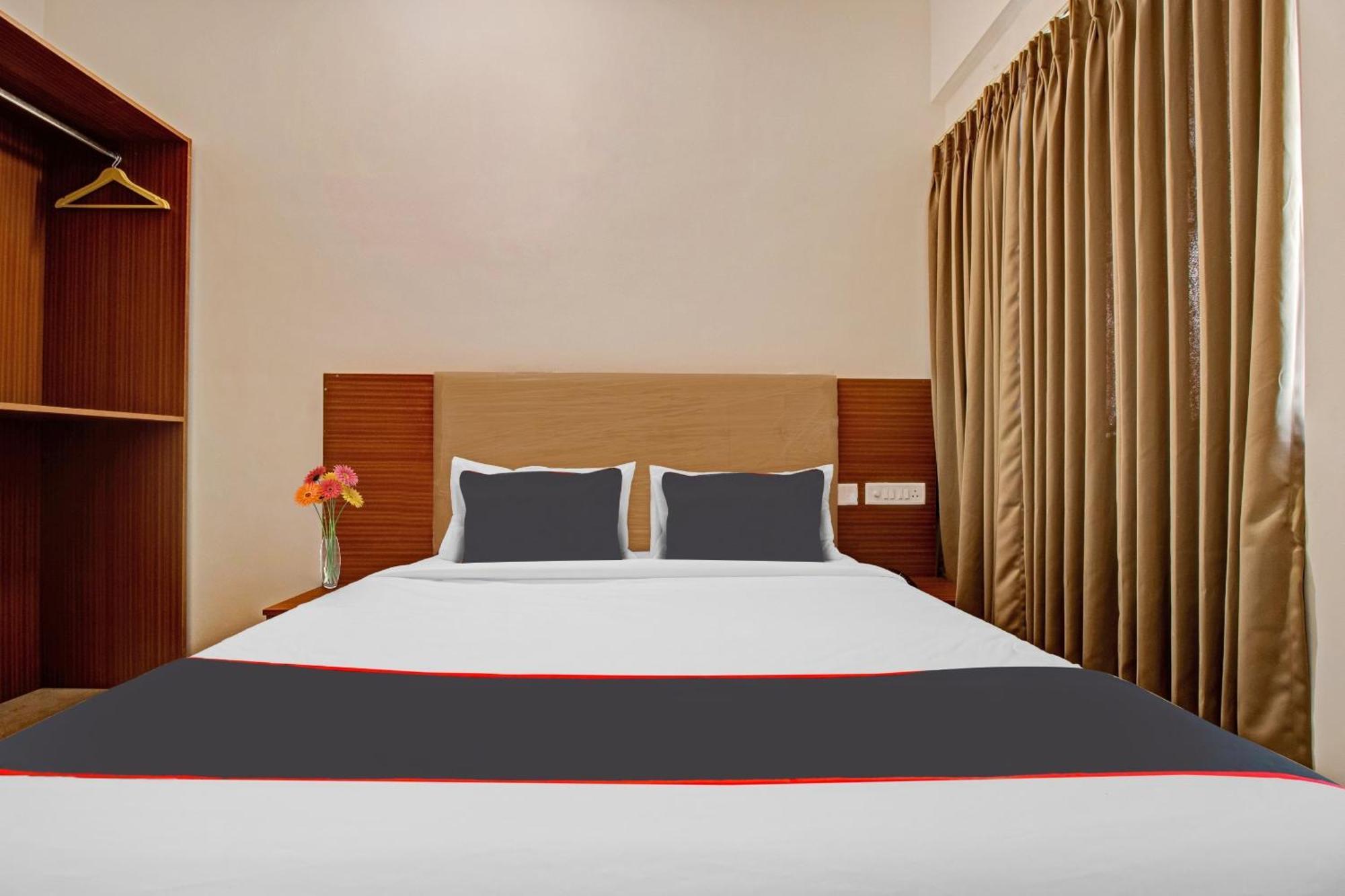 Super Collection O Petals Otium Business Hotel بنغالور المظهر الخارجي الصورة